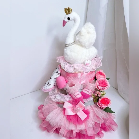 Swan Diaper Cake, Baby Shower Gift